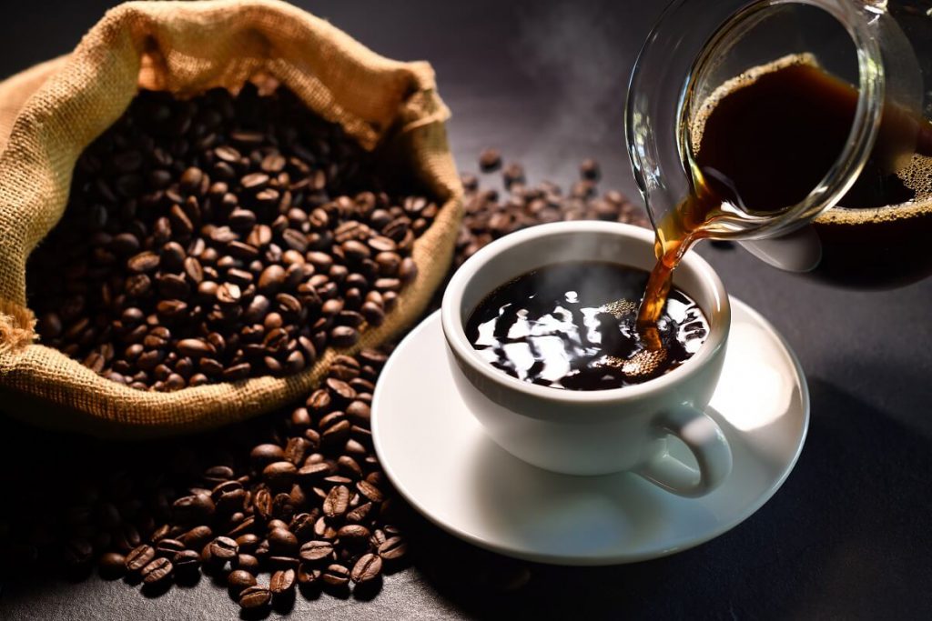 Estudo sugere que consumir café diariamente reduz o risco do câncer de próstata