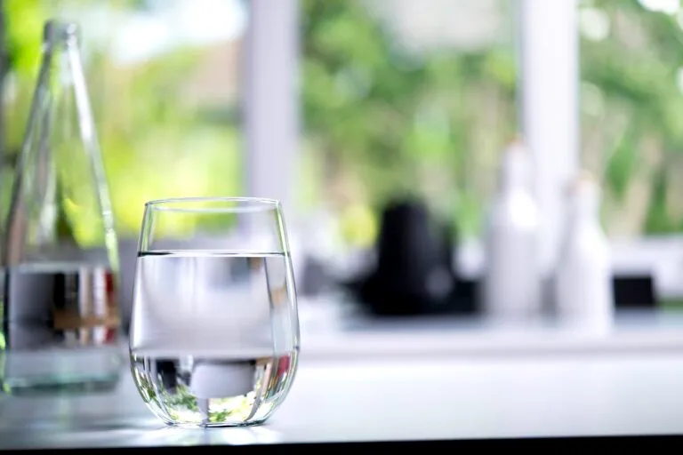 Pedra nos rins: dicas para aumentar o consumo de líquidos