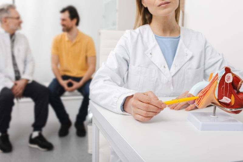 Consulta no urologista para homem